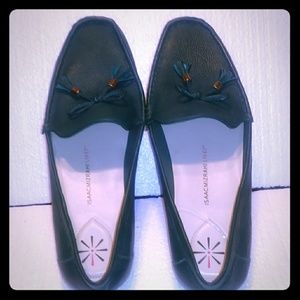 Size 11 Isaac .Mizrahi Hunter green loafers